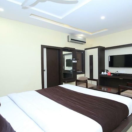 Hotel Rahul Jabalpur Buitenkant foto