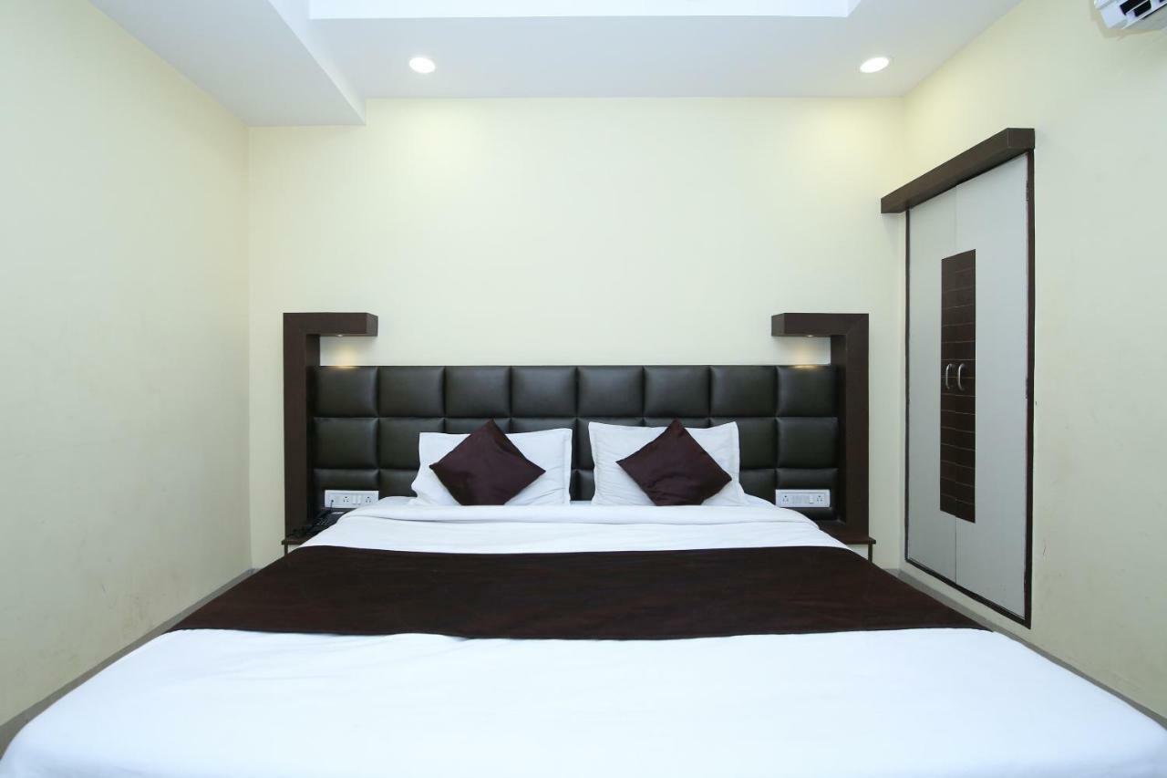 Hotel Rahul Jabalpur Buitenkant foto