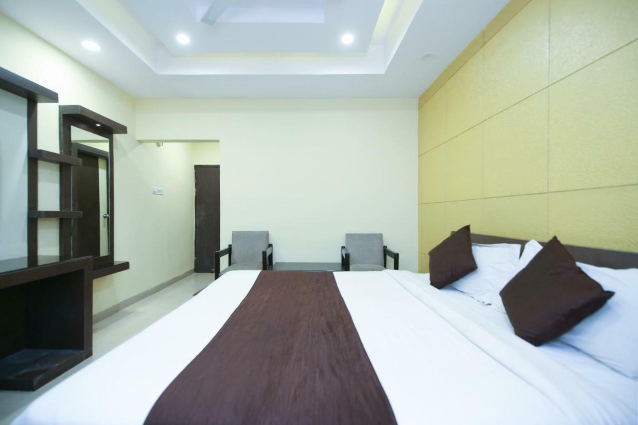 Hotel Rahul Jabalpur Buitenkant foto