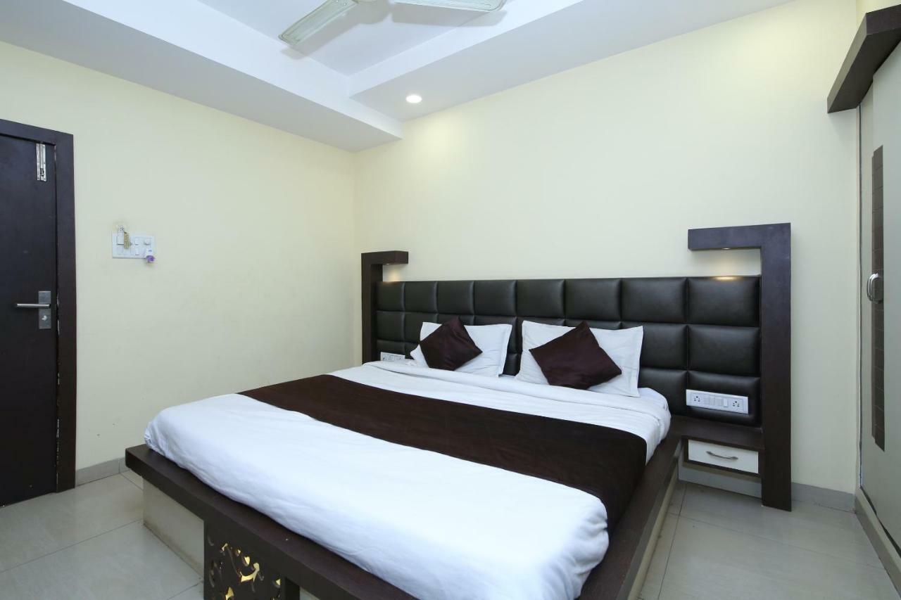 Hotel Rahul Jabalpur Buitenkant foto