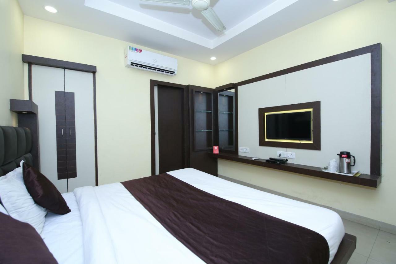 Hotel Rahul Jabalpur Buitenkant foto